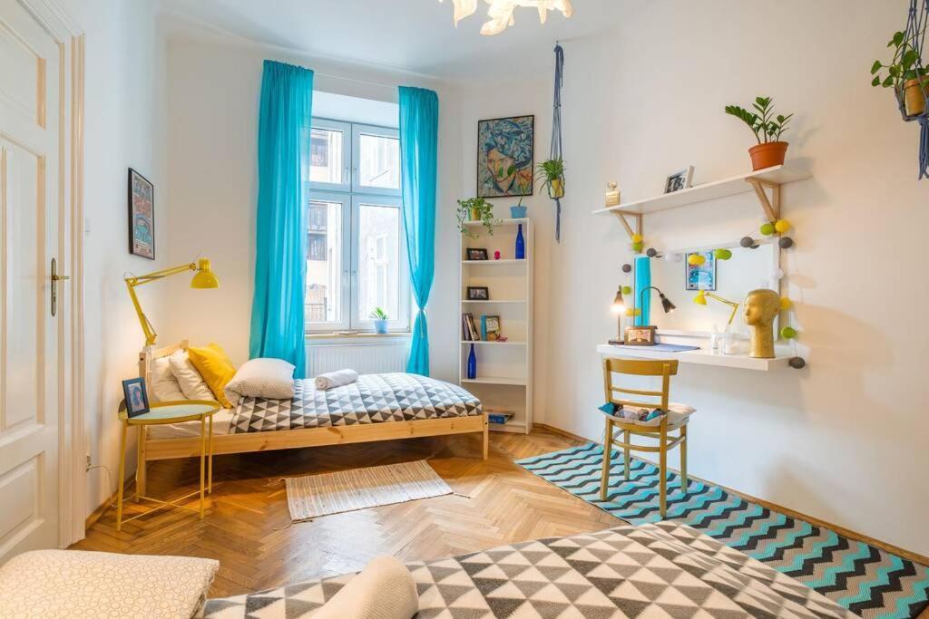 Blue Peace-Apartment With Free Parking In Center For 1-6 People クラクフ エクステリア 写真
