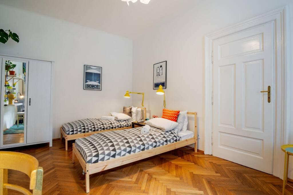 Blue Peace-Apartment With Free Parking In Center For 1-6 People クラクフ エクステリア 写真